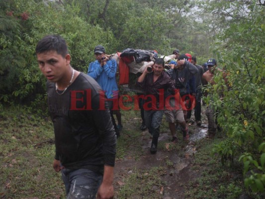 Las dramáticas imágenes del rescate de la primera víctima de las lluvias en Honduras