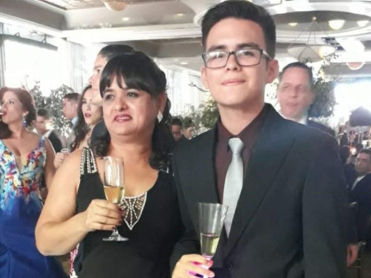 Así lucieron los estudiantes de La Estancia School en su Prom