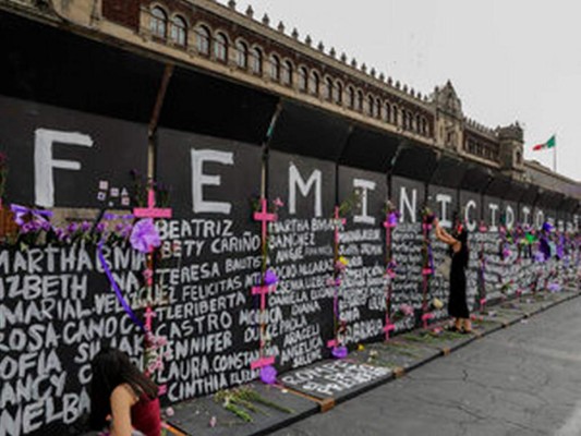 FOTOS: Protestas y clamor en el Día Internacional de la Mujer