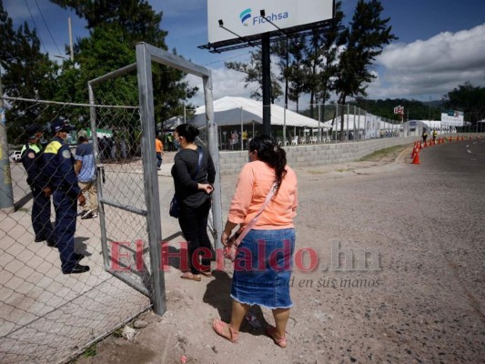 A toda marcha, centros triaje de Bazar del Sábado y CCI atienden a pacientes covid