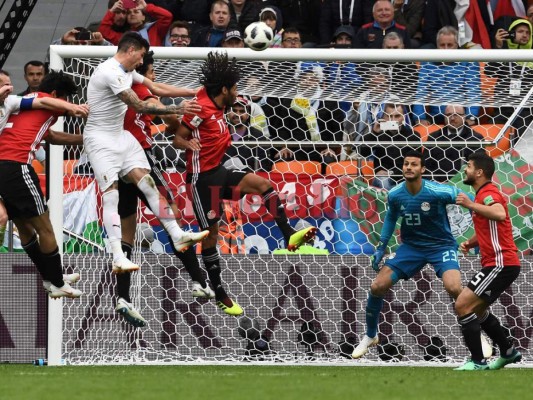 Un autogol y una reñida goleada, así estuvo segunda jornada de Rusia 2018