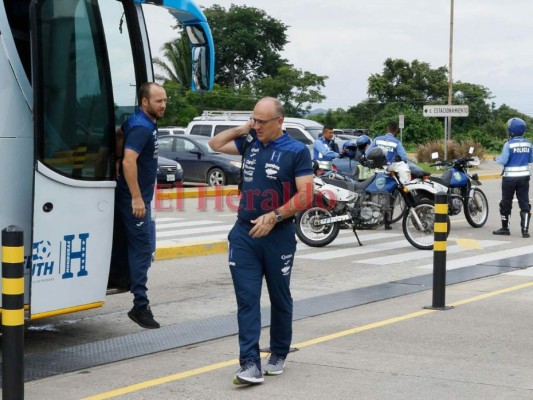 FOTOS: Así viajó la Selección de Honduras a Martinica para disputar la Liga de Naciones de Concacaf   