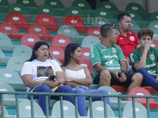 Hermosas chicas roban suspiros en el Yankel Rosenthal en sufrido triunfo del Marathón