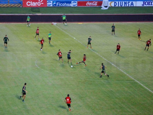 Selección de México entrenó en el estadio Olímpico previo al duelo con la H