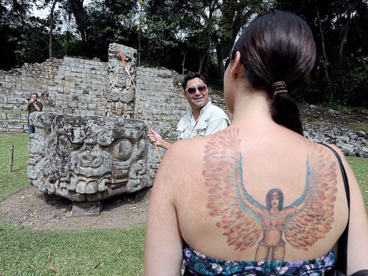 Los turistas atraídos por la cultura Maya