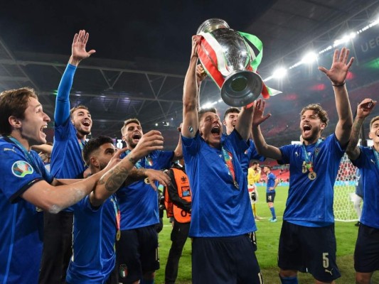 La celebración italiana, la decepción inglesa e invitados de lujo en Wembley: la final de la Euro en imágenes