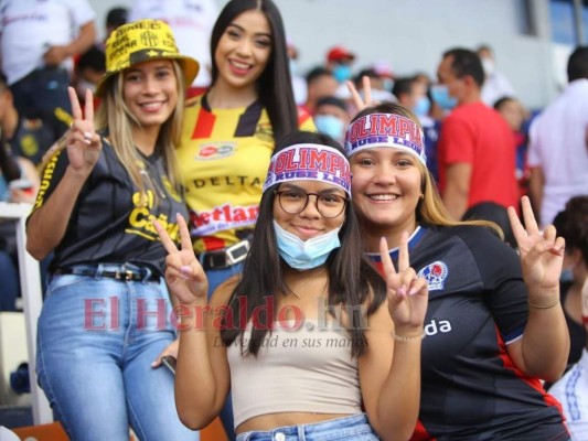 Duelo de bellezas: Hermosas aficionadas adornan final de ida entre Olimpia y Real España