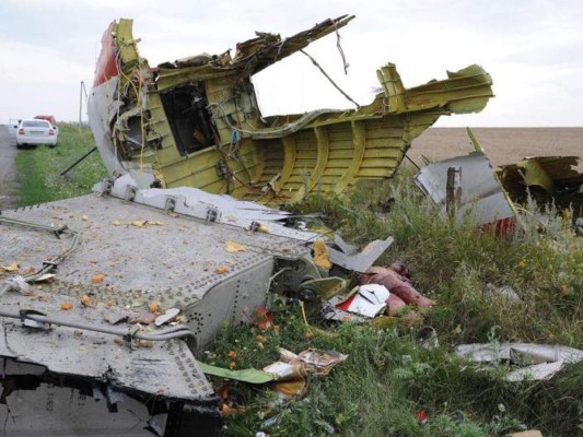 Los casos más dramáticos de aviones civiles derribados por misiles en décadas  