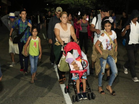 FOTOS: Así avanza la nueva caravana migrante rumbo a EE UU