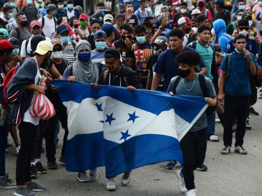 ¿Qué se sabe de la caravana migrante que avanza hacia Estados Unidos? (Fotos)