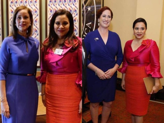 FOTOS: Ana García de Hernández repite vestido en asamblea de la ONU