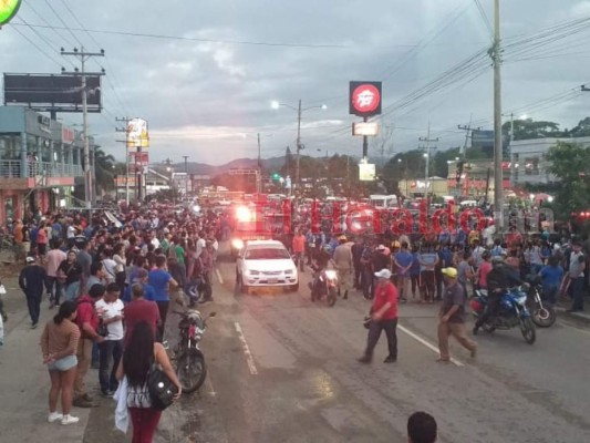 Así quedó la escena de la masacre que dejó cuatro muertos en Villanueva, Cortés (FOTOS)