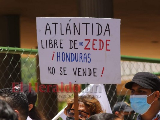 '#NoZeder': CNA entrega iniciativa ciudadana para derogar las ZEDE en Honduras