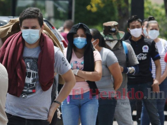 FOTOS: Abarrotado el centro de triaje del Infop a pocas horas de su inauguración