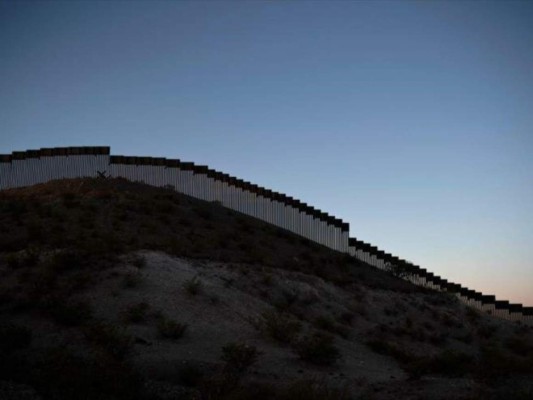 Los datos tras la aprobación de fondos militares del Pentágono para el muro