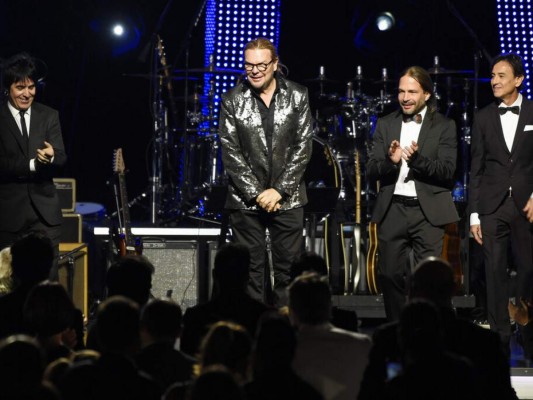 FOTOS: Los 10 momentos más memorables de los Latin Grammys