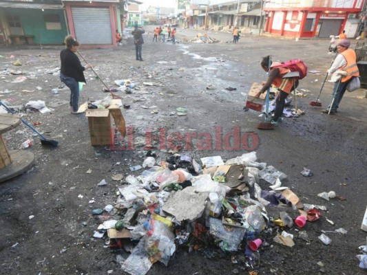 Más de 100 toneladas de basura dejó la Navidad en las calles capitalinas