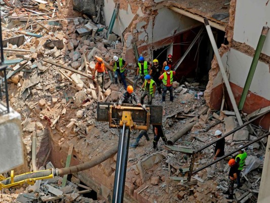 FOTOS: Suspenden búsqueda de sobrevivientes en Beirut tras explosión