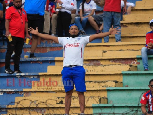 Rostros de pasión en la final: Aficionados de Motagua y Olimpia pintan el Estadio Nacional