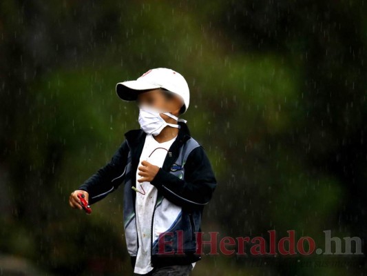 FOTOS: Los rostros inocentes de la mendicidad provocada por el Covid-19