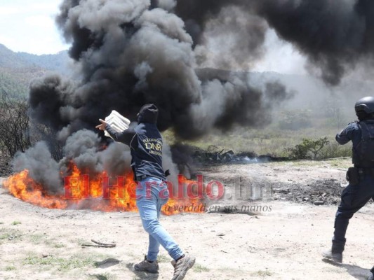 Incineran 2,392 kilos de clorhidrato de cocaína decomisados en Honduras   