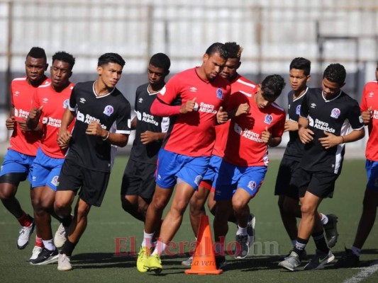 Sin Pedro Troglio, Olimpia realizó trabajos de pretemporada