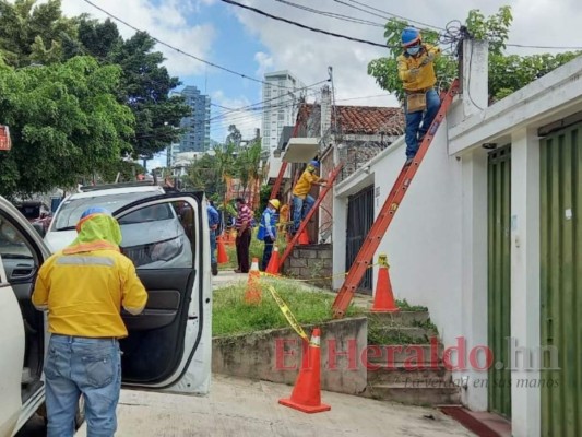 En imágenes: Tras hurto, cortan la energía eléctrica en exclusivas colonias de la capital