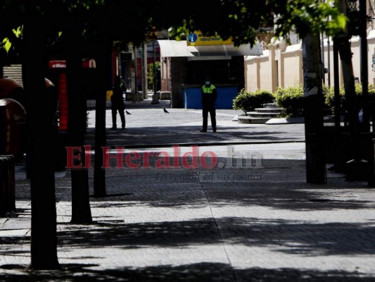 FOTOS: Restricciones por la pandemia dejan silencio y quietud en Tegucigalpa