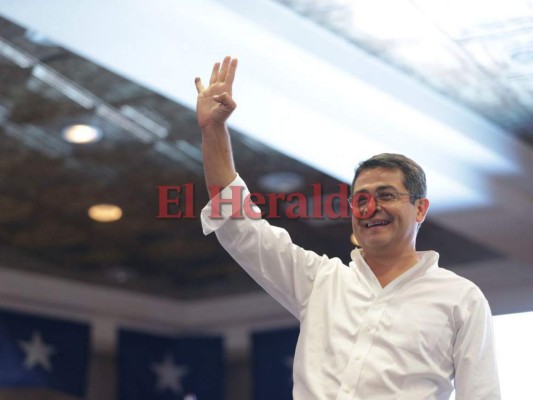 FOTOS: Juan Orlando Hernández celebró su victoria como presidente Honduras