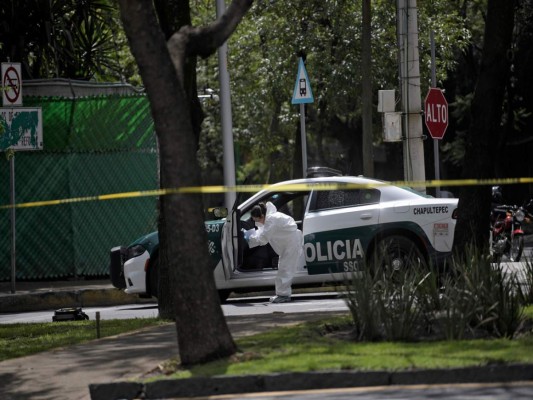 Más de 100 casquillos de bala: impactantes fotos tras emboscada a jefe de policía en México  