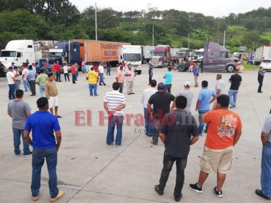 Fotos: Las imágenes que dejó el paro de transporte pesado en Tegucigalpa