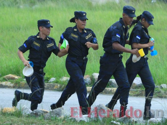 FOTOS: Así es un día en la formación de los agentes penitenciarios