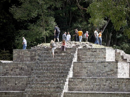 Los turistas atraídos por la cultura Maya