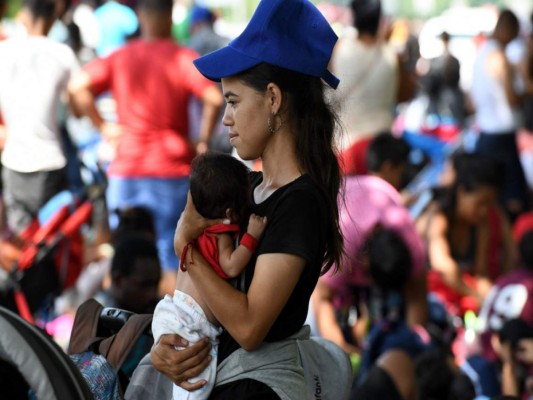 Caravana migrante de hondureños, salvadoreños y haitianos suma más personas en México (Fotos)