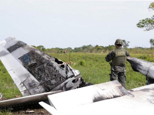 Completamente destruida hallan narcoavioneta detectada en Tabacunta, Gracias a Dios (FOTOS)