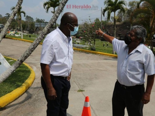 Reconocidos exjugadores y directivos dieron el último adiós a Chelato Uclés