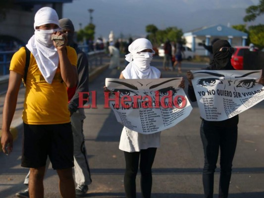 Lo que no se vio de la protesta y tomas del MEU frente a la UNAH