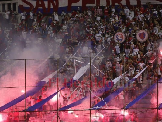 El show de la Ultra Fiel, la euforia de Eddie y el enojo de Nazar: Lo que no se vio del Olimpia vs. Victoria  