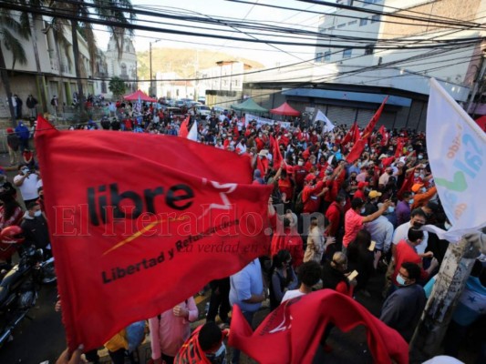 Sin energía eléctrica y cercado de simpatizante de Libre: ambiente en el Congreso Nacional (FOTOS)