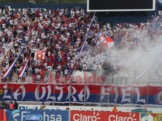 Celebración Merengue y a un paso de la 34: Las imágenes del triunfo de Olimpia en la final