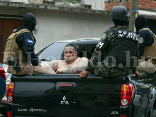 Fotos: El rostro de ira y preocupación del cabecilla de la 18 alias 'Boxer Hiuber' tras su captura