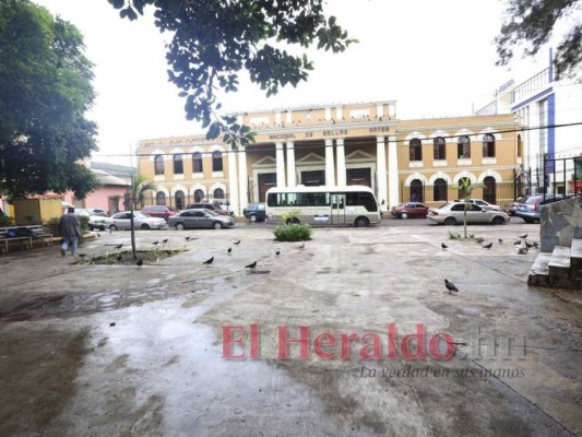 Abandonado y lleno de basura, así está el parque La Libertad de Comayagüela