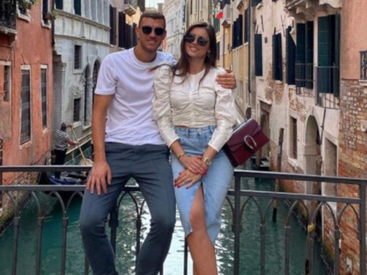 Conoce a Amra, la guapa mujer de Edin Dzeko, delantero de la Roma