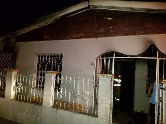 FOTOS: La escena del incendio que cegó la vida de una madre y dos niños