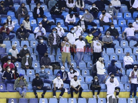 Motagua y Comunicaciones ya están en la cancha del estadio Doroteo Flores