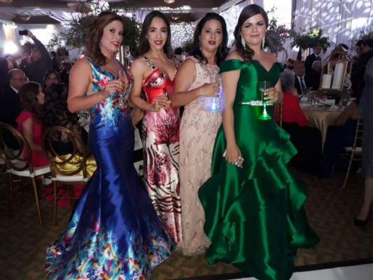 Así lucieron los estudiantes de La Estancia School en su Prom