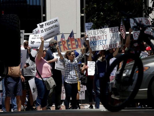 '¡Abran California!', claman en manifestaciones contra el confinamiento por la pandemia (FOTOS)