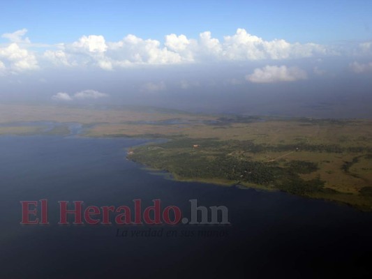 FOTOS: Así son las turbulentas aguas de La Mosquitia, donde naufragó el barco con varios pescadores hondureños