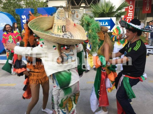 Así es el ambiente que se vive previo al partido Honduras vs México en el Olímpico