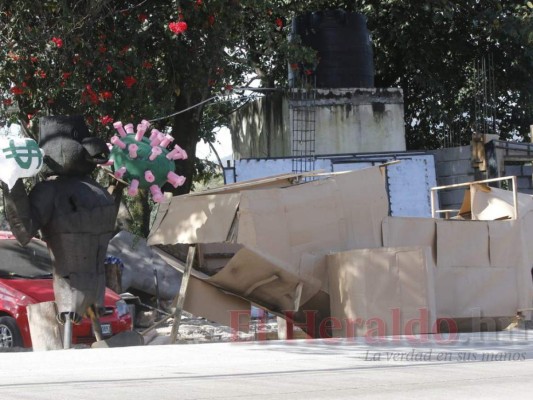 FOTOS: Los monigotes de Germania están listos para despedir un desastroso 2020